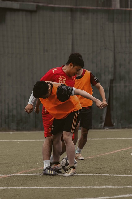 向于通过